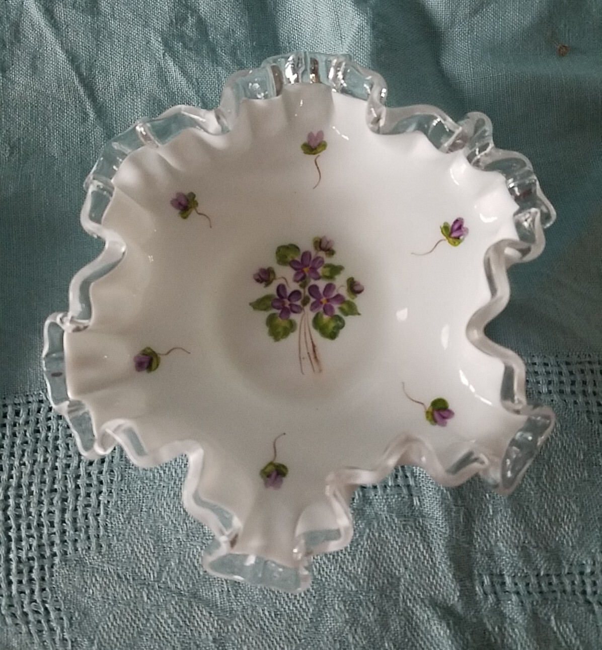 Vintage Fenton Silver Crest Milk Glass Ruffled Violets in the Snow Bowl 6″