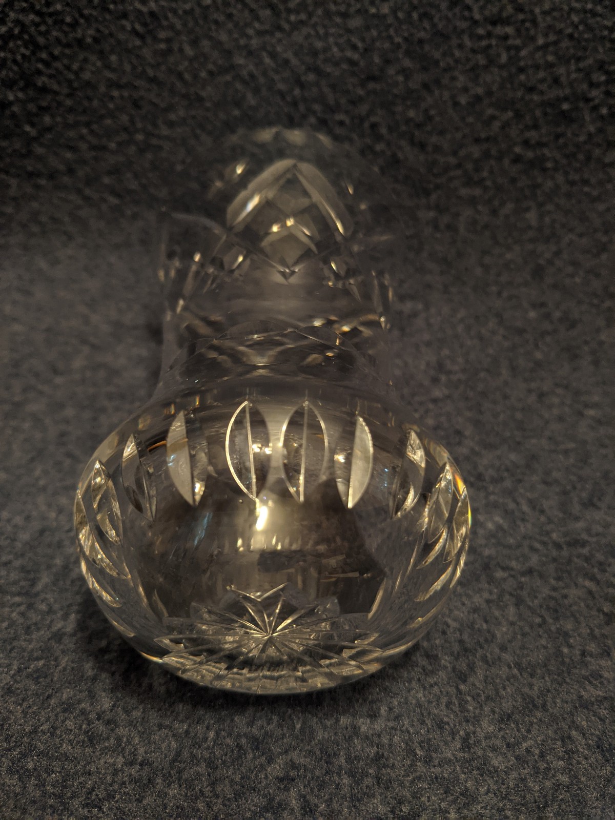 Edinburgh 3 3/4″ Crystal Thistle Bud Vase Glass – Hand Cut – Made in Scotland