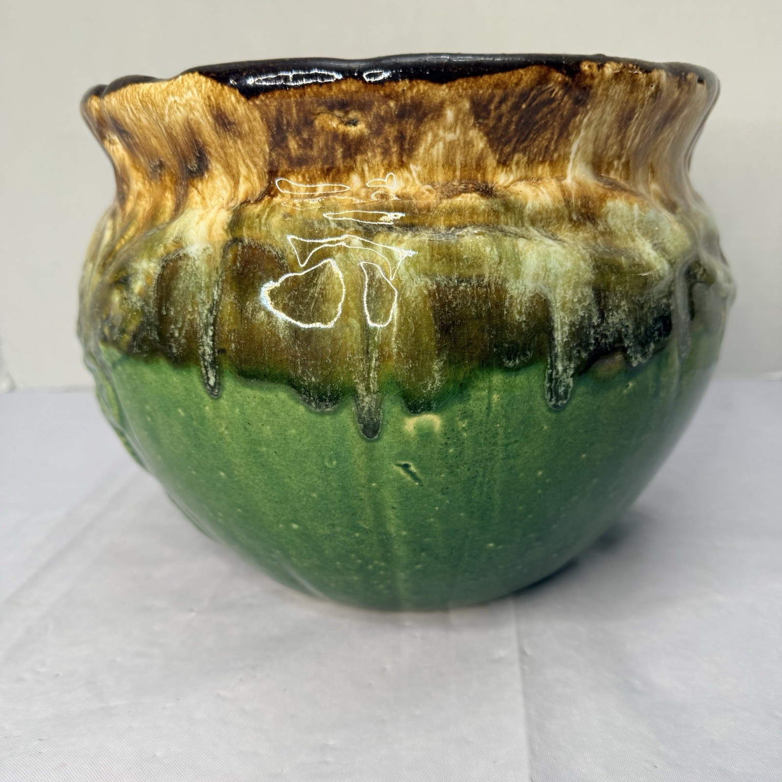 RRP Co Pottery Jardiniere Dogwood Majolica Robinson Ransbottom Roseville Ohio
