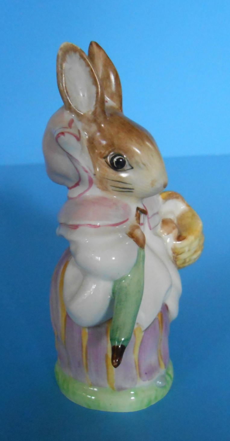 Beswick Mrs. Rabbit Gold Oval Stamp Figurine Beatrix Potter F. Warne & Co. BP2a