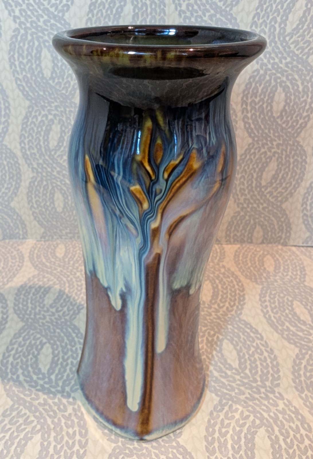 Bill Campbell Vintage Pottery Lotus Vase Drip Glaze 7 5/8” Signed EUC