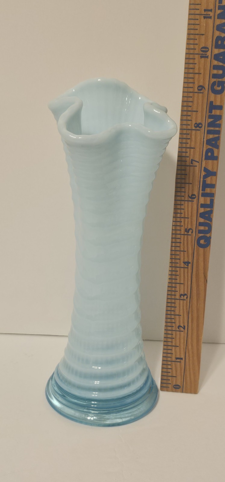 Vintage Imperial Model Flint Ribbed Spiral Blue Opalescent Swirl Swung Vase