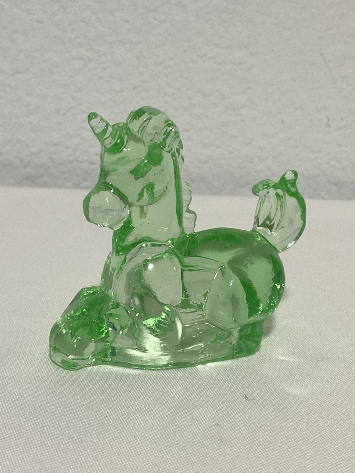 Boyd Glass “LUCKY The Unicorn” #6 Peridot Vintage 8/6/1984 Uranium GLOWS