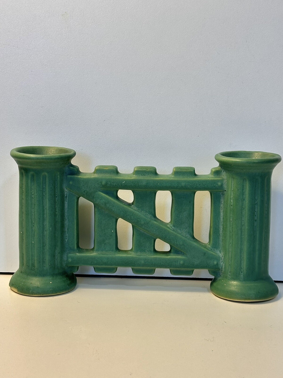 Roseville Pottery “ Matt Green “ # 7 Double Bug Gate Vase In 1907