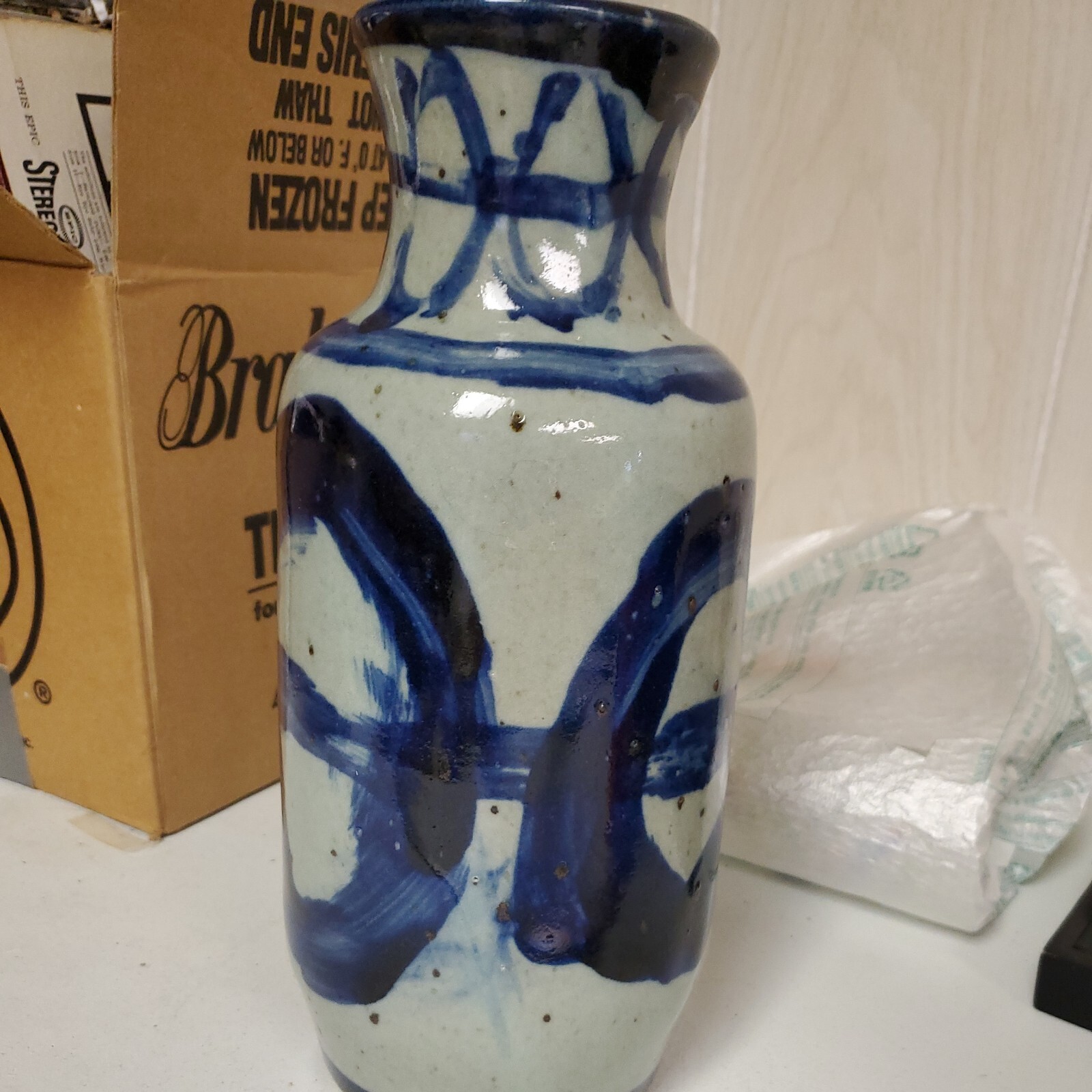ANTIQUE ARTS&CRAFTS Blue ART POTTERY VASE 11.5″Antique Abstract Home Table Decor