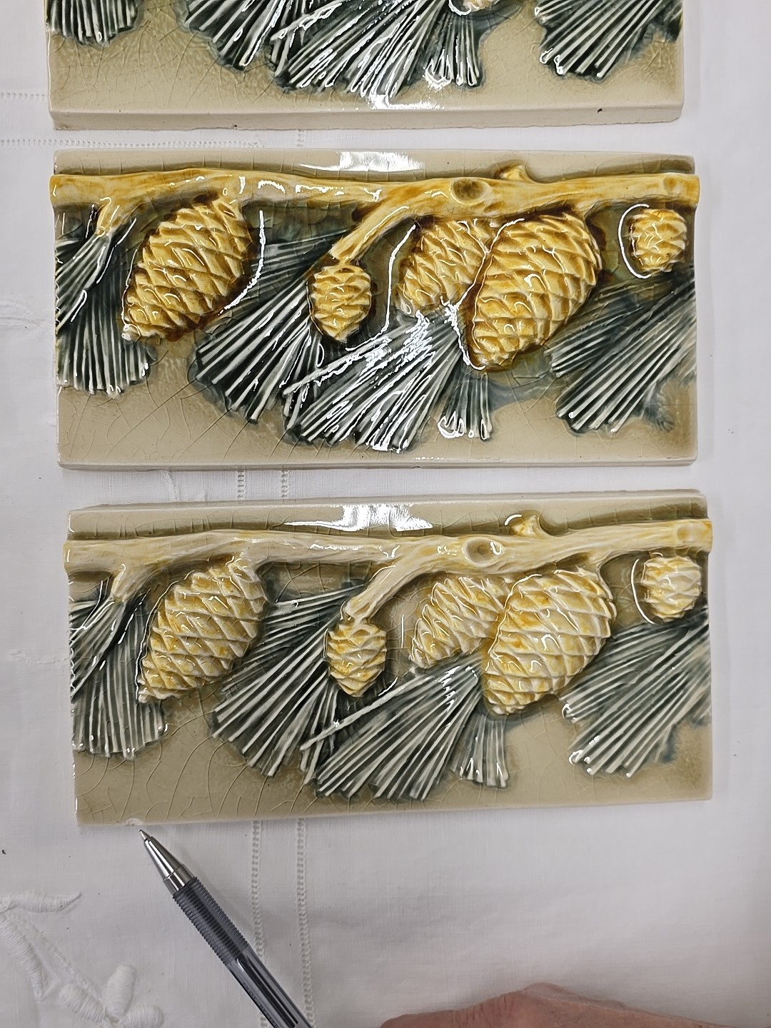 Pratt & Larson Pinecone & Branch Lot of 8 Tiles 4×8″, See Pics, Minor Chips