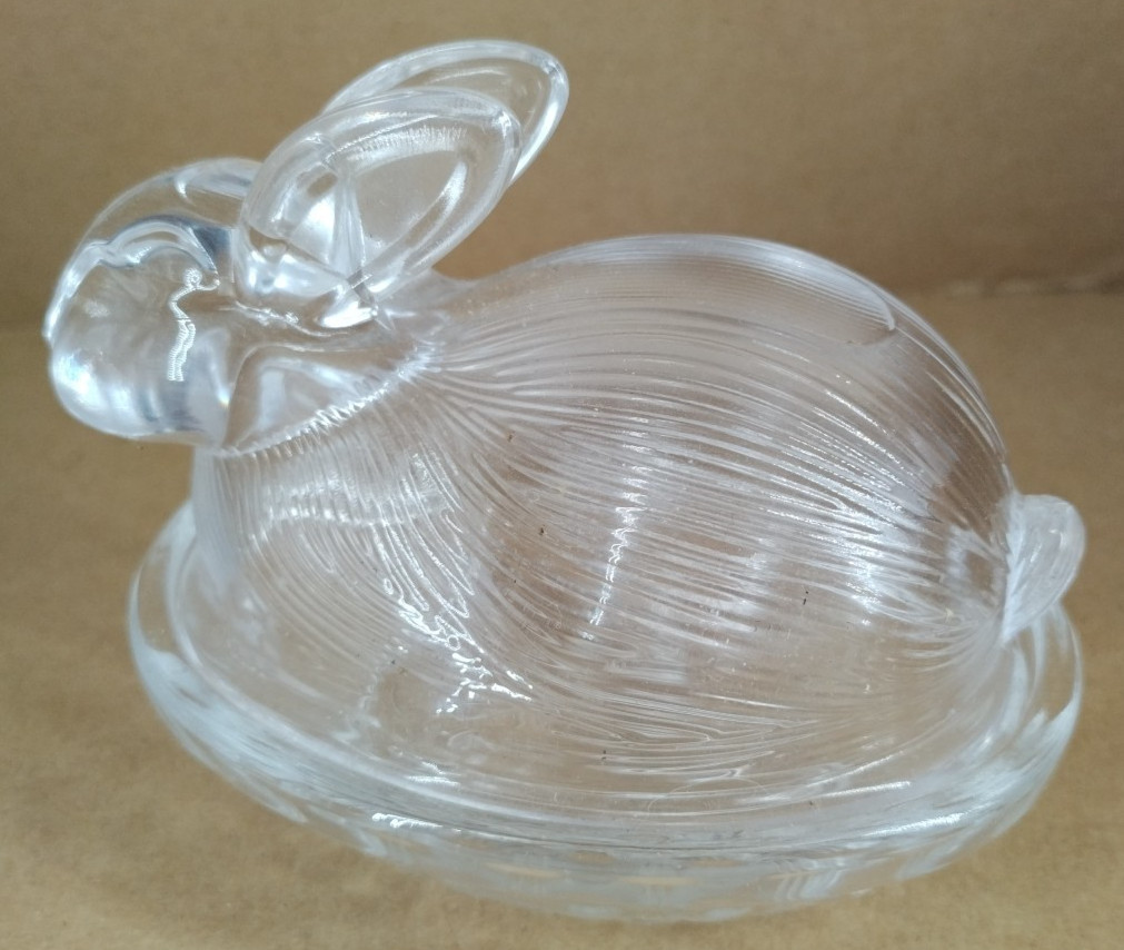 Vtg LE Smith Clear Glass Bunny On Nest Canister Candy Dish Holiday Decor B2