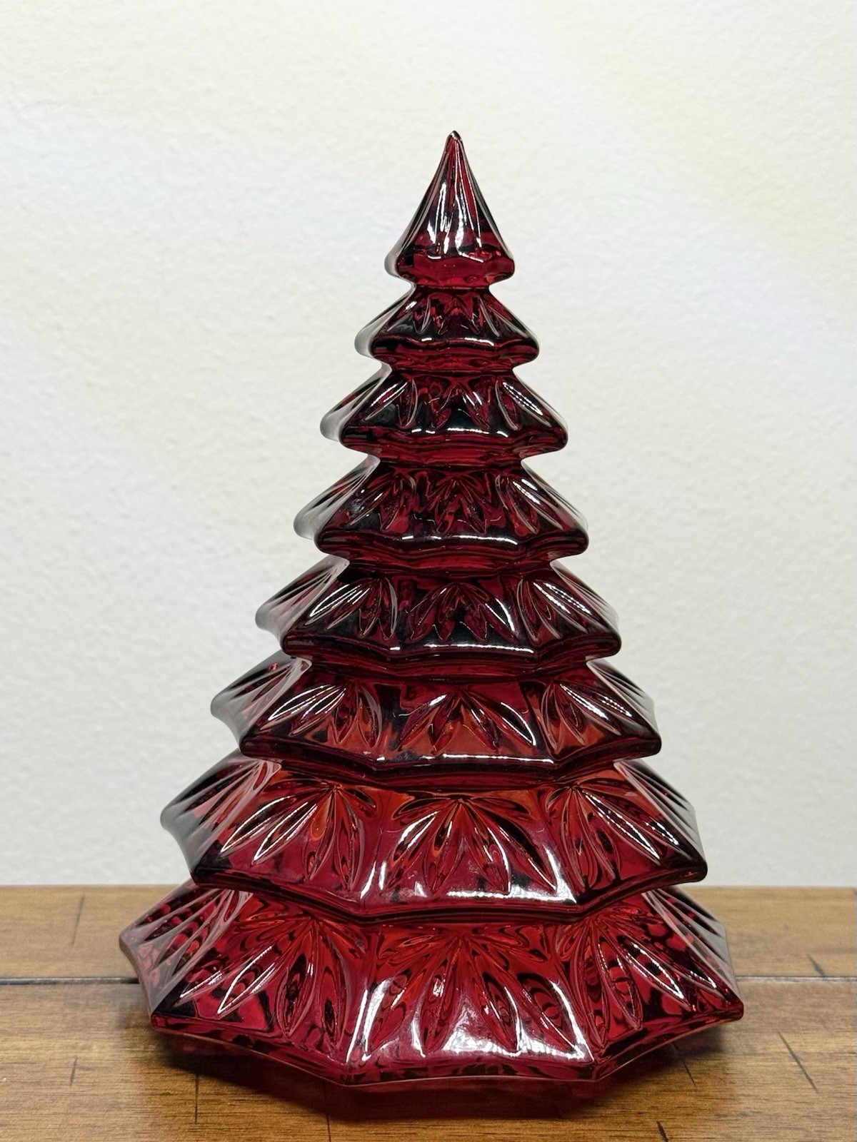 WATERFORD Crystal Christmas 6 1/2” Large Solid Ruby Red Tree #145996 #3