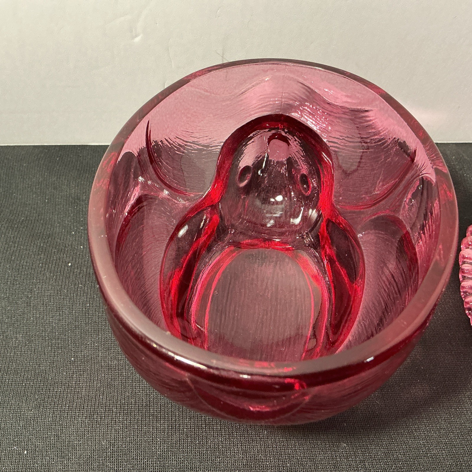 Vintage Cranberry Bunny On Nest Indiana Glass 7”