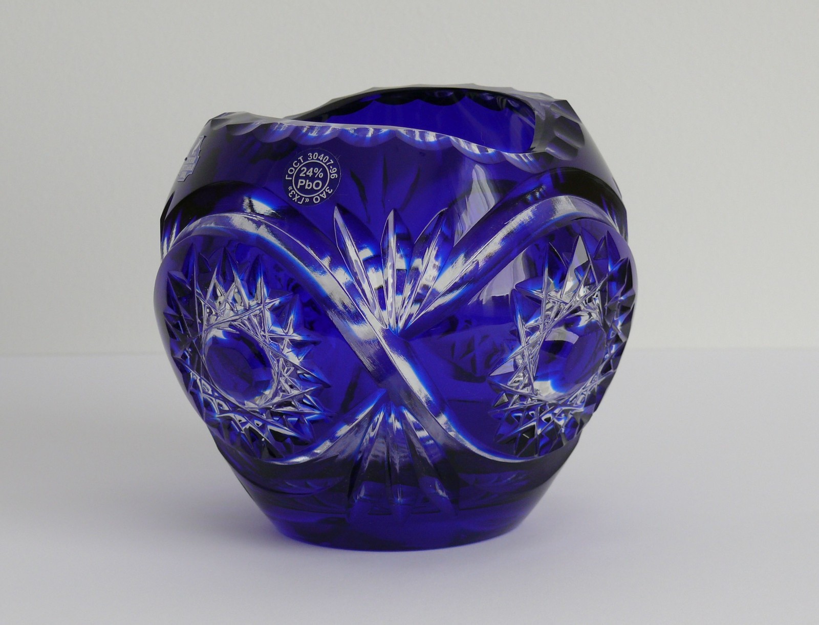 CRYSTAL flower VASE 12×13 cm, COBALT BLUE Cut to clear Overlay / Cased Crystal