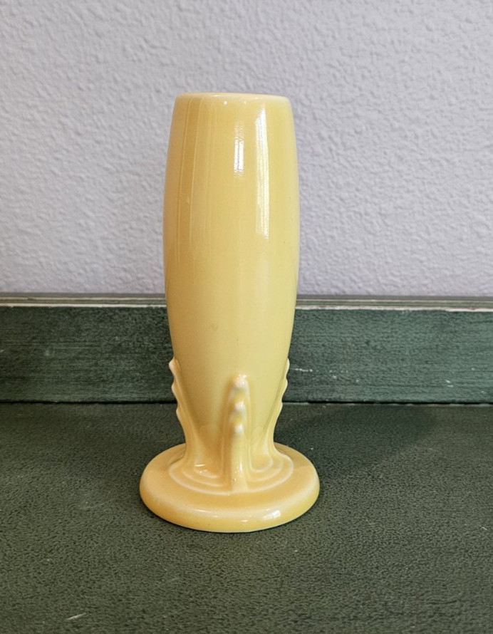 Fiesta Bud Vase Yellow Fiestaware Homer Laughlin Ceramic Flowers Vintage 6″