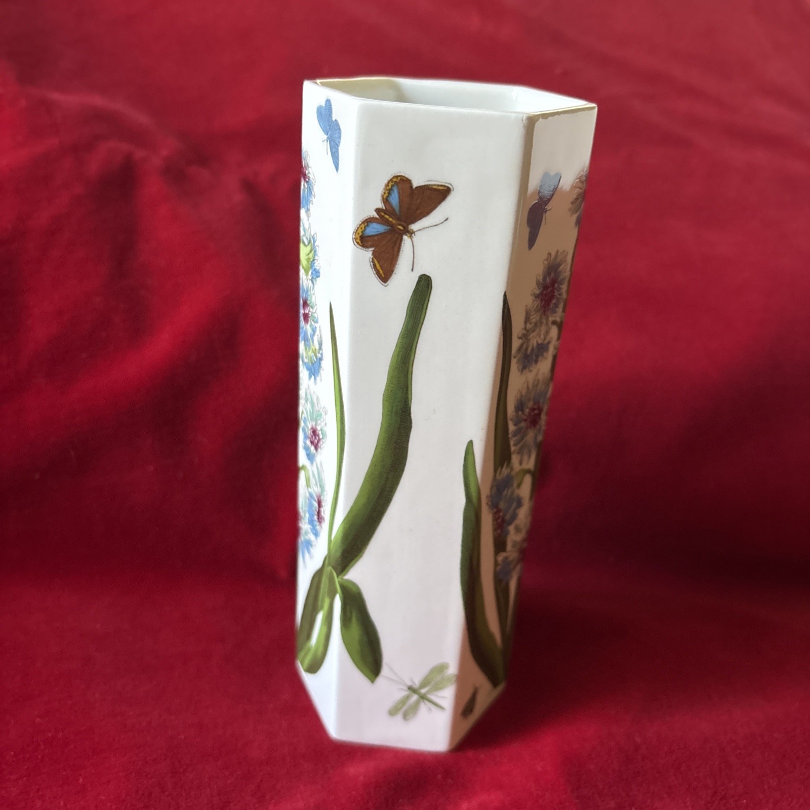 7 in Portmeirion Manhattan Botanic Garden Vase, Size 3, East Hyacinth