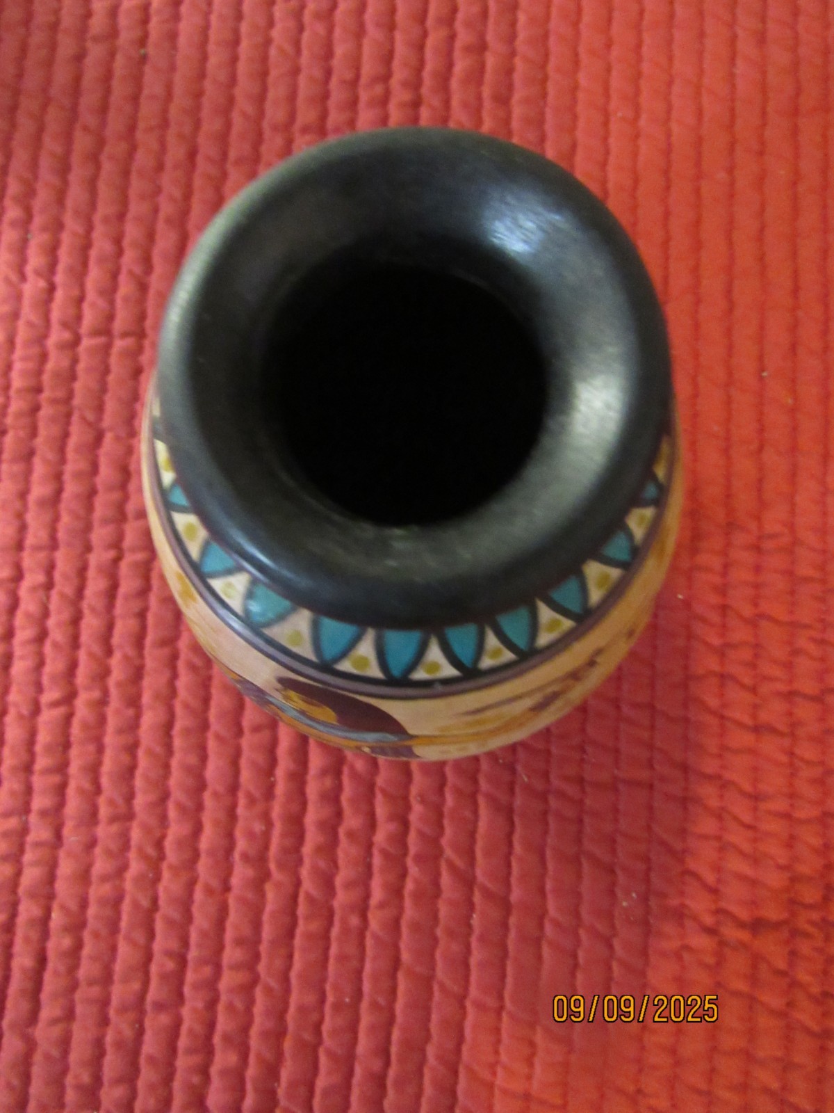 HANDPAINTED EGYPTIAN POTTERY VASE MULTICOLOR 8″X5.5″ GUC **READ**