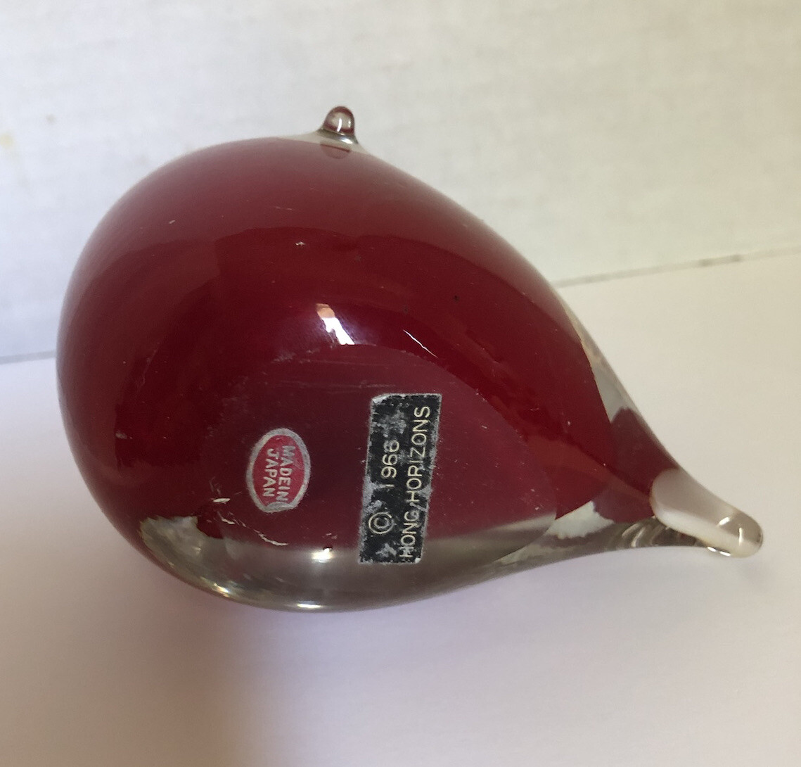 Vintage 1966 Hong Horizons Handblown Glass Bird Paperweight Figurine Statue