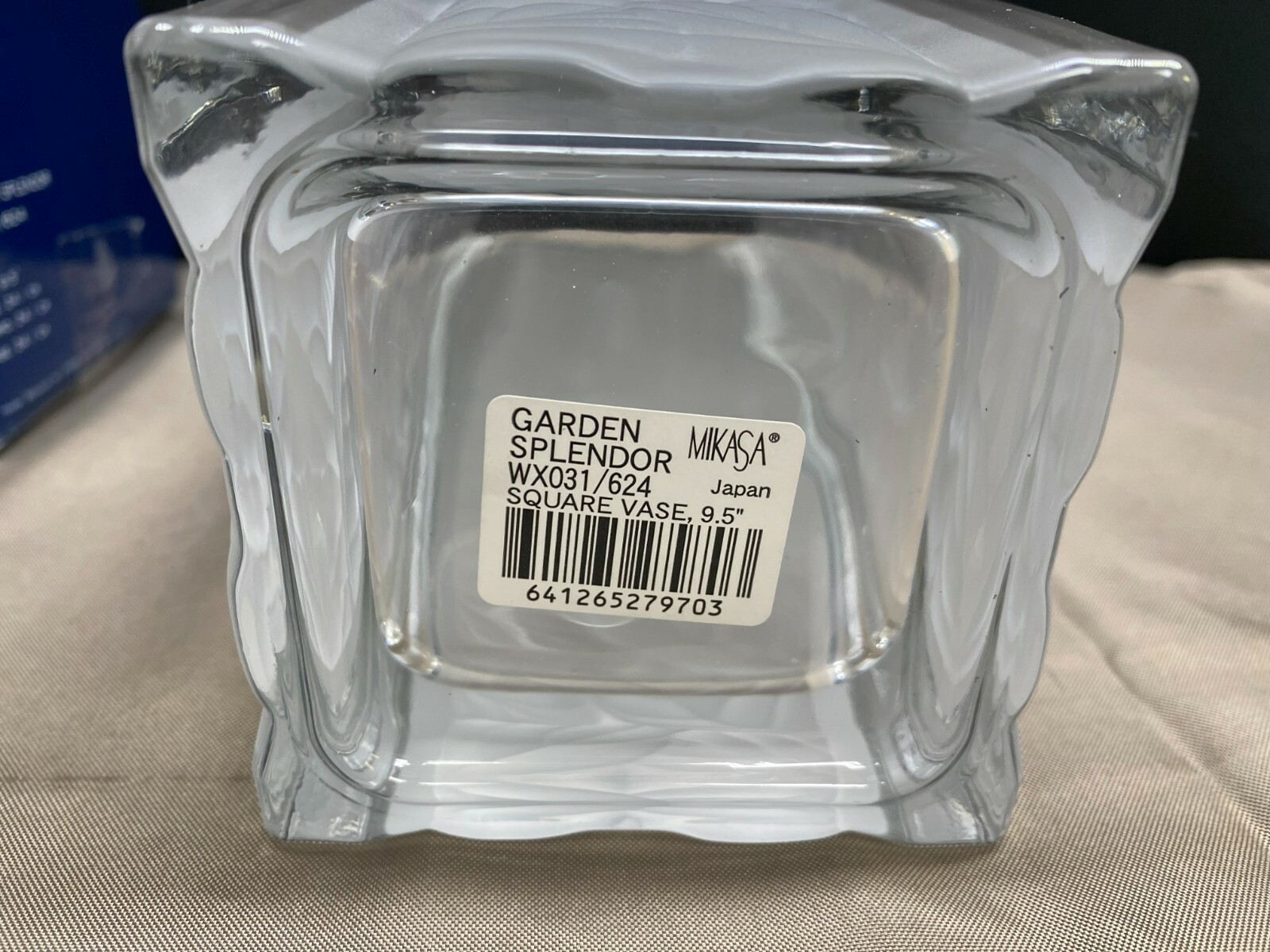 Mikasa “GARDEN SPLENDOR” Crystal Vase ~ 4″ Opening ~ 9 1/2″ Tall