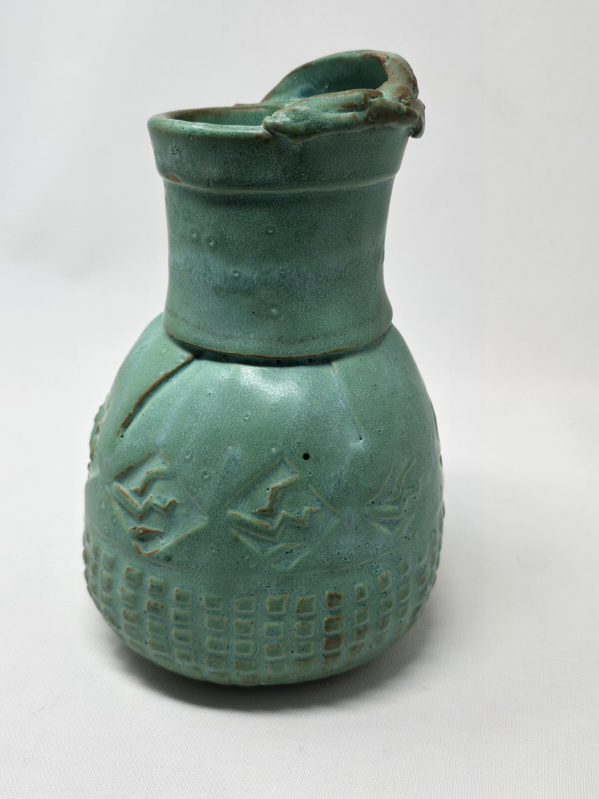 Very Unique Pottery Earthenware ? Green Vase – 8 3/4″ Tall 2 lbs 13 oz –