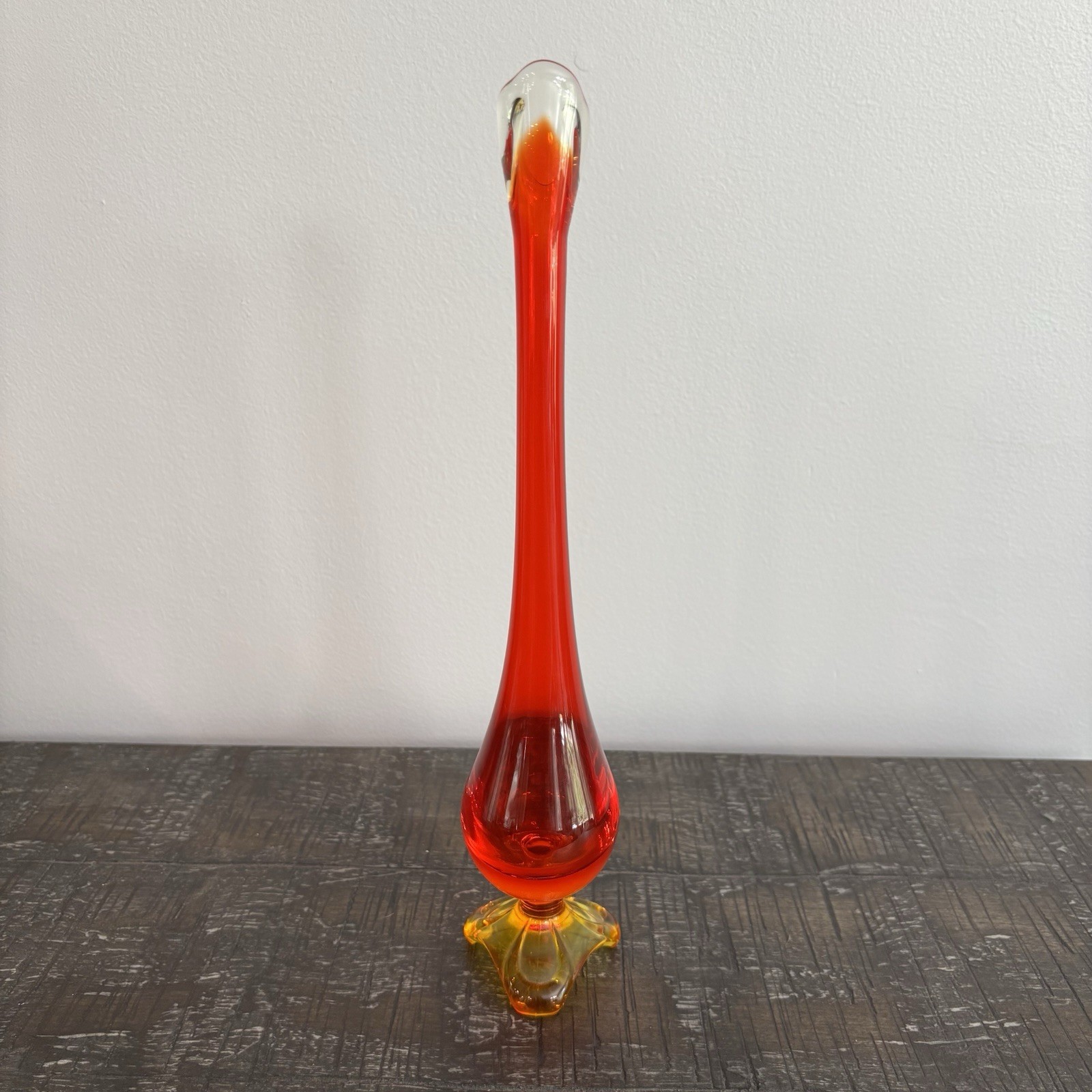 Viking glass large 13” Vase Blown Glass Swung Vase EUC! Beautiful color