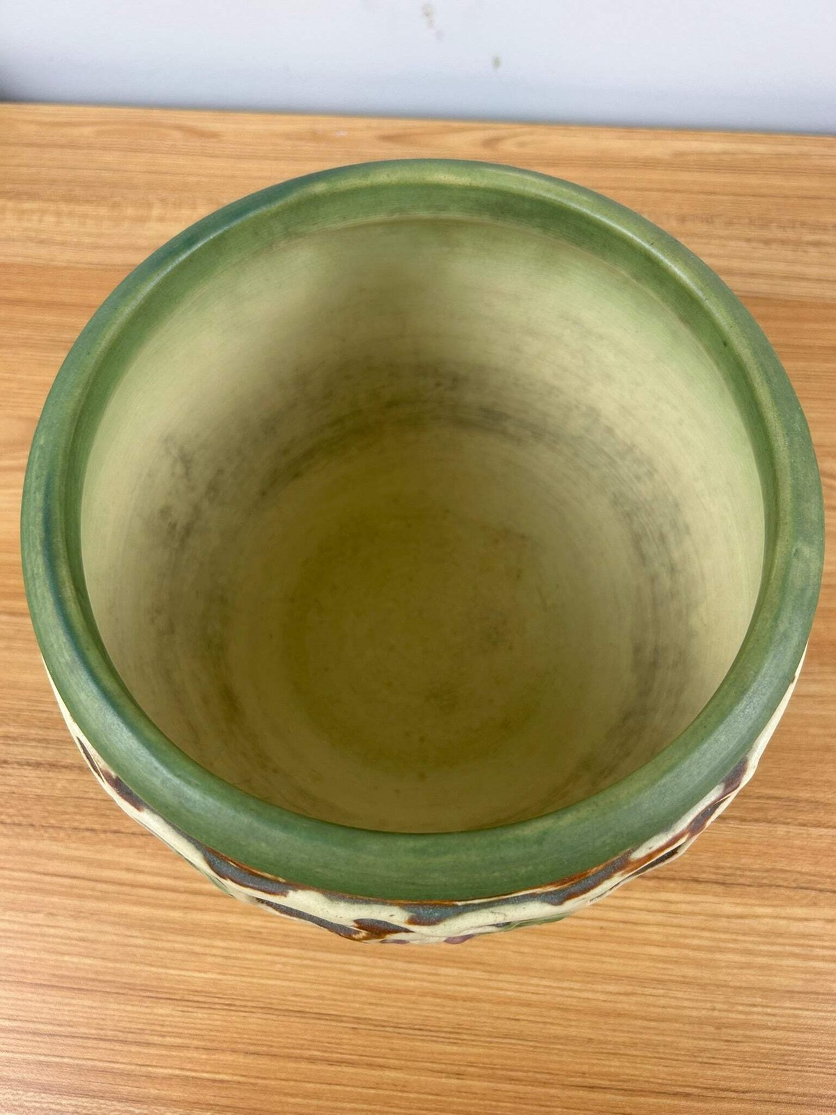 Roseville Pottery Normandy Jardiniere, Shape 609-7, Green/Brown/Cream Grapevines