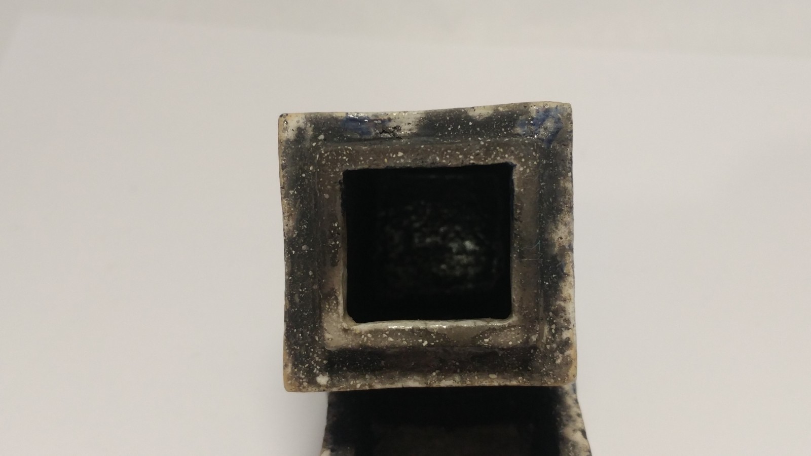 Intriguing Signed RAKU Studio Pottery Box / Small Container Brian Brooshin ?