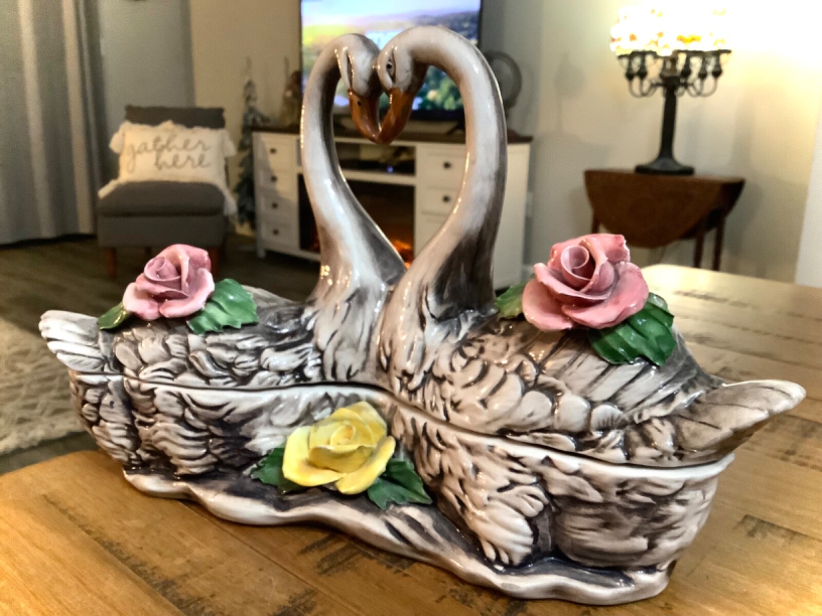 RARE VINTAGE 1950s CAPODIMONTE ITALY DOUBLE SWANS TRINKET BOX COOKIE JAR