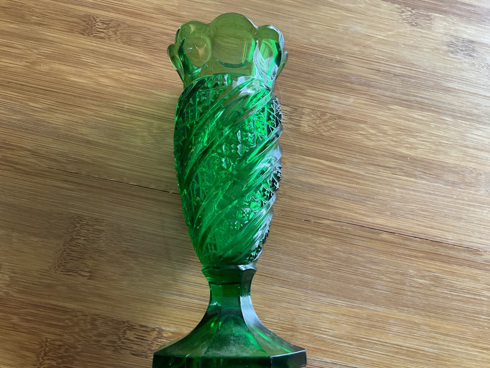 Antique 1898 U.S. Glass Co. Green Swirl Band Vase
