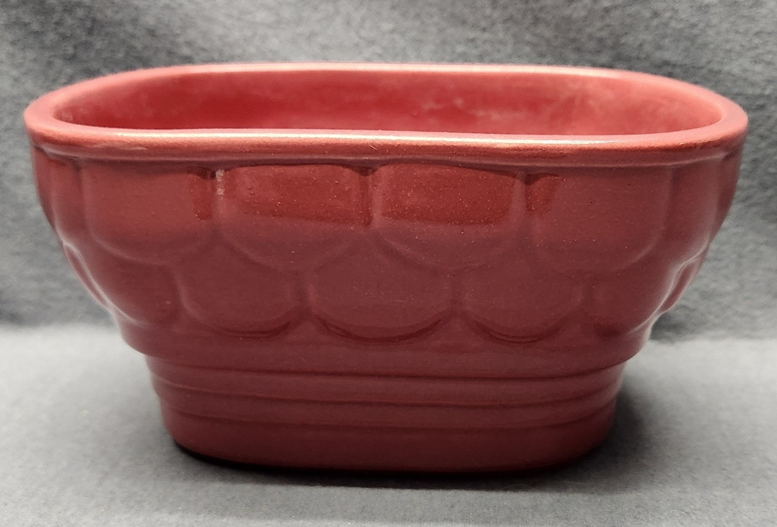 Cookson Pottery 356 Burgundy Red Planter Scale Scallop Vintage MCM Roseville