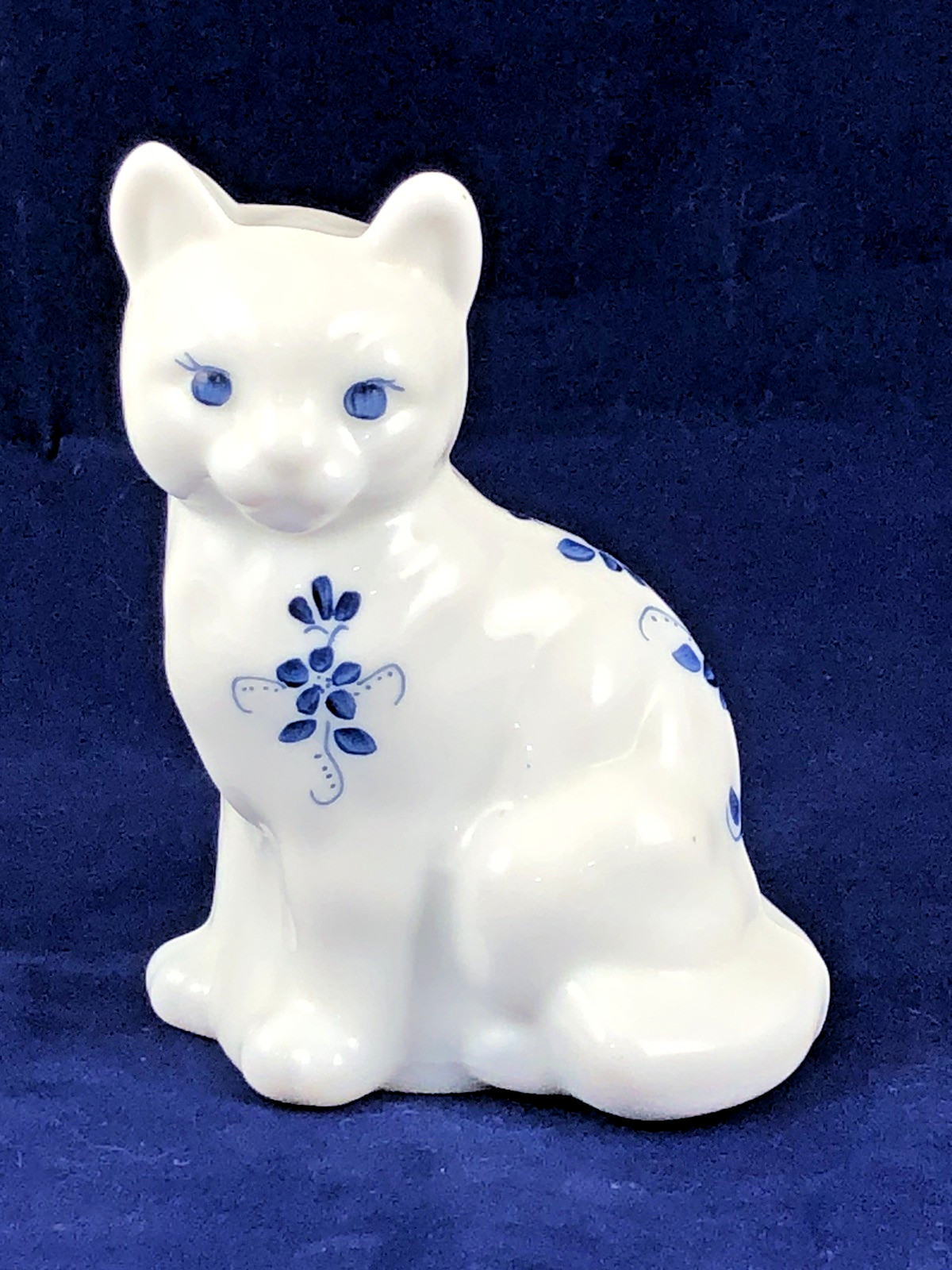 Vintage Fenton Glass Cat Hand Painted Artist Signed White With Blue Flowers