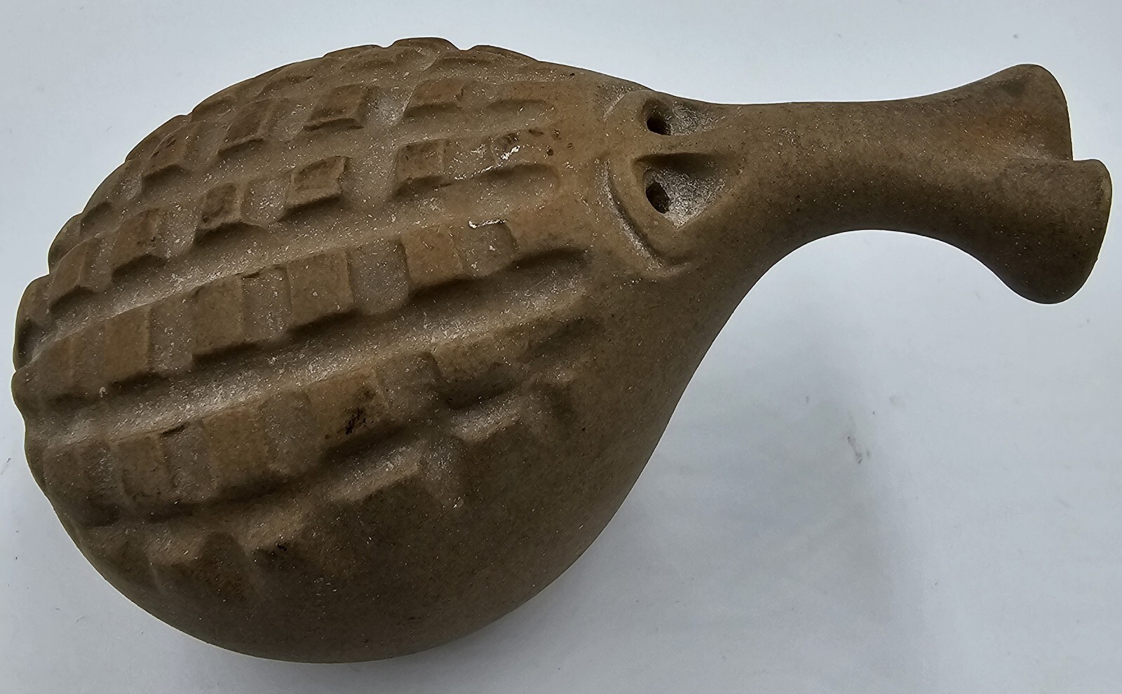 Vintage Robert Maxwell Fig 12 Critter Art Pottery Signed 2.25″H x 4.75″L