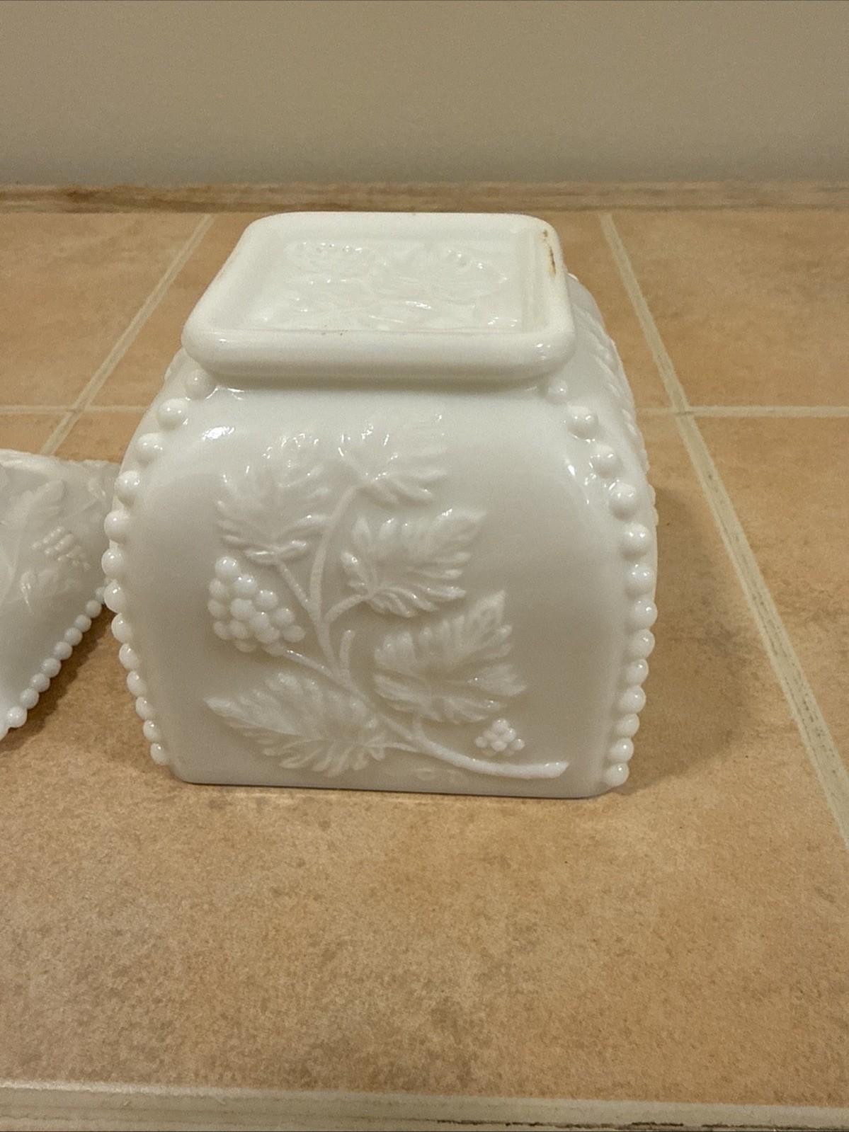 Vintage Westmoreland Milk Glass Paneled Grape Puff Box Candy Dish Beaded Edge