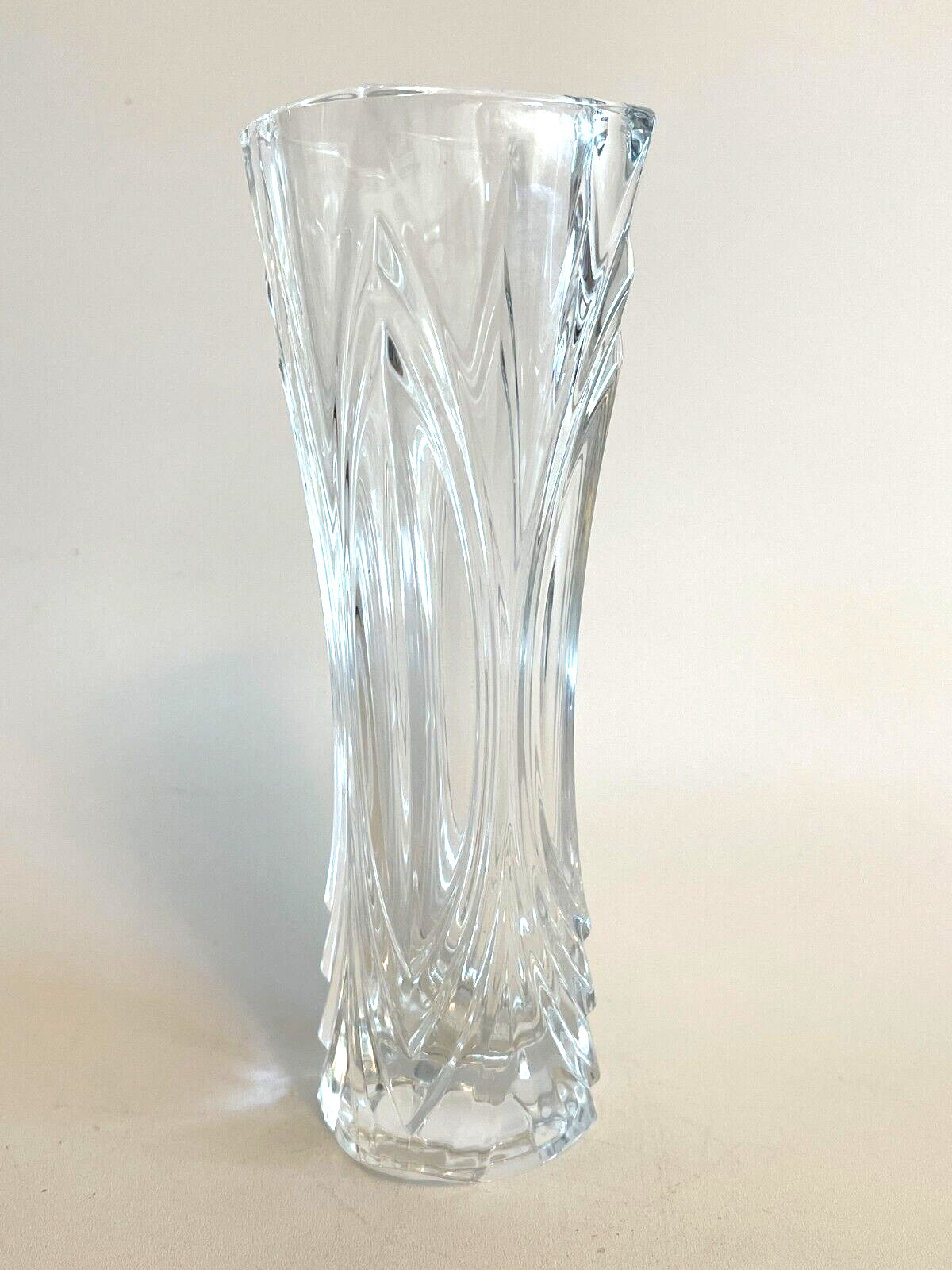 Cristal D’Arques Chatelet 24% Lead Crystal Bud Vase. Made in France 6.75 inches