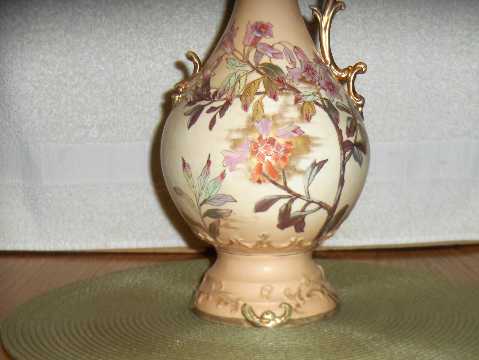 Antique RH Austria Robert Hanke 14.5″ Porcelain Ewer Vase Gold Trim Man’s Face