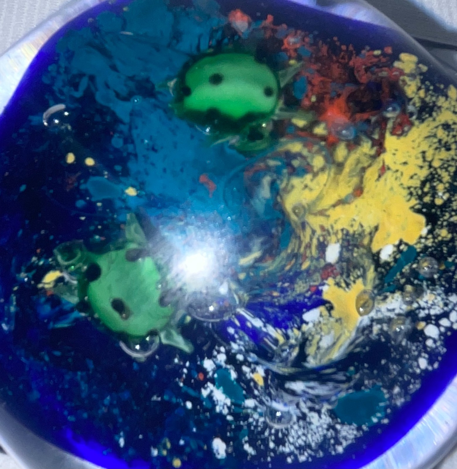 Glass Tortoise Multi-Color Paper Weight With 2 Babies 2 Inches High
