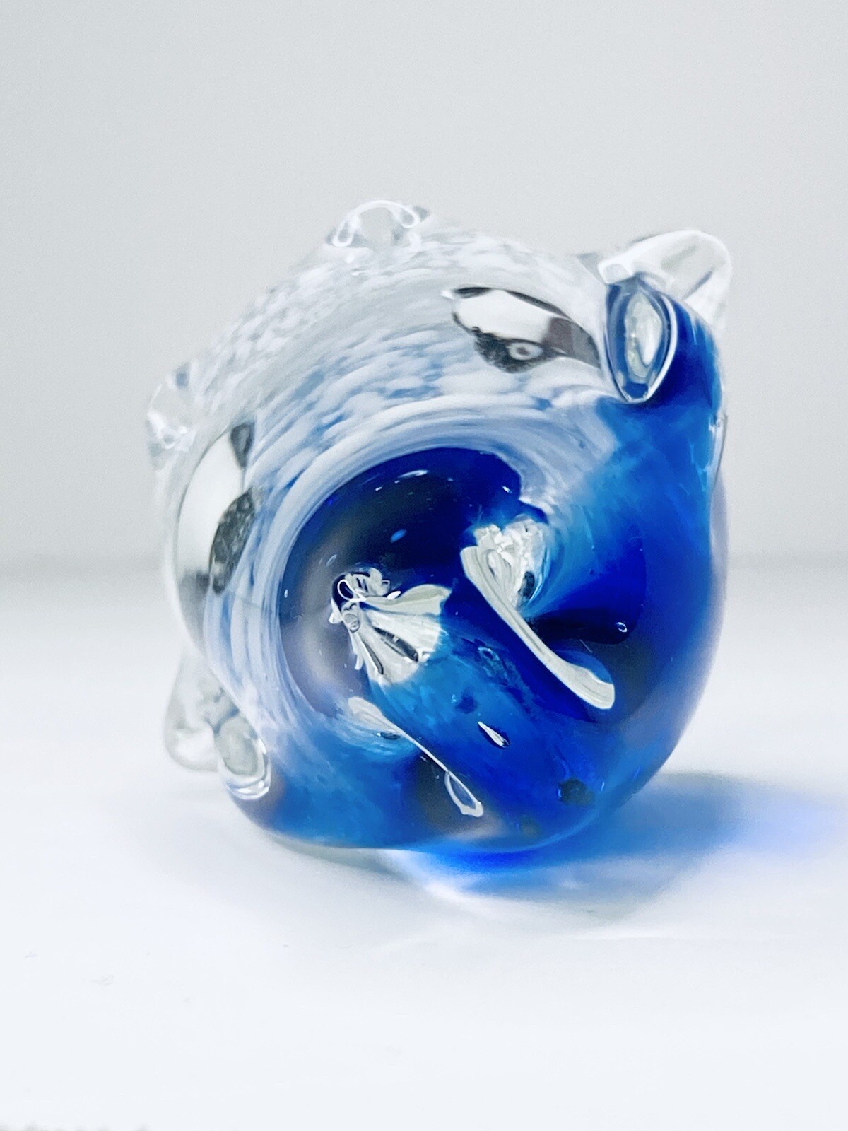 Vintage Murano Style Cobalt Blue Art Glass Penguin w Baby Chicks Babies Sommerso