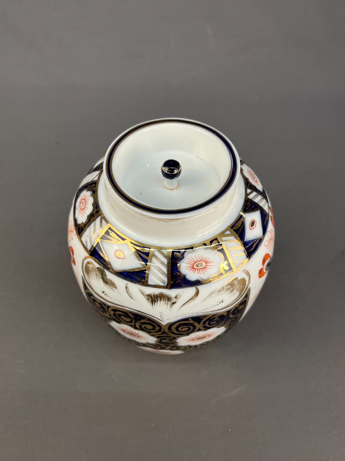 19th c. Schoenau Bros German Porcelain IMARI 6 1/2″ Ginger Jar w/Lid 1887-96