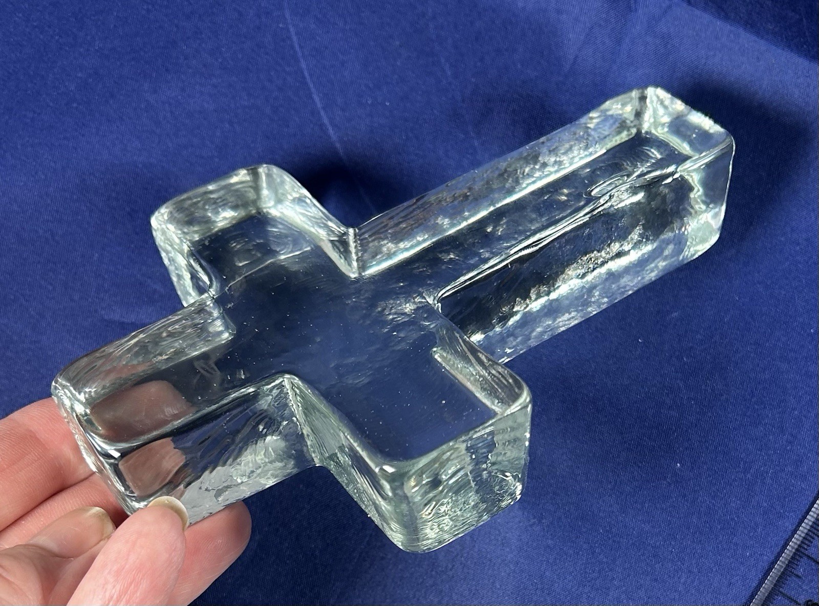 Heavy Thick Block Glass Cross 5.25″ Standing Ice Style Paperweight Decor