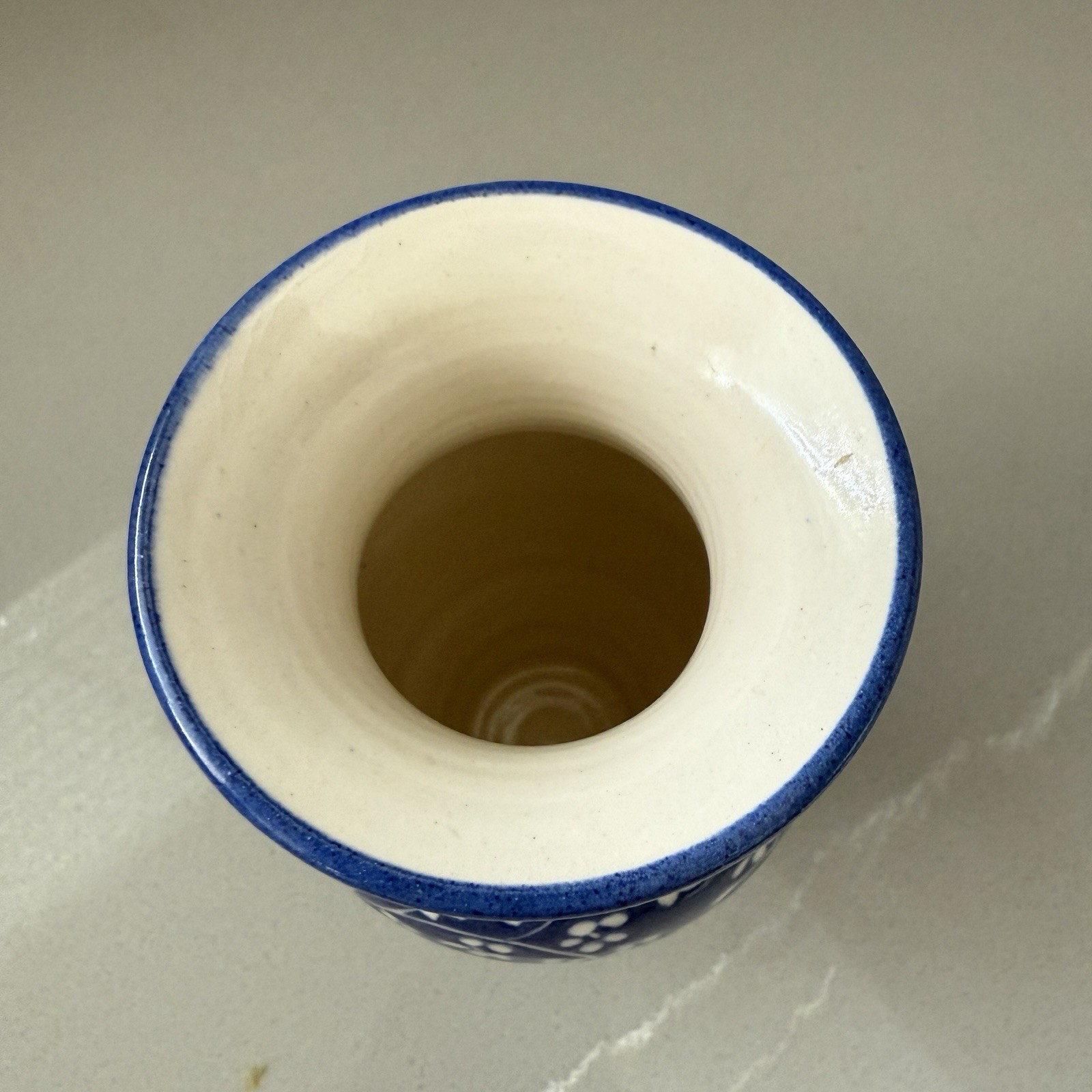 Jane Witmer Vase Hand Thrown Art Pottery Porcelain Virginia USA Blue White White