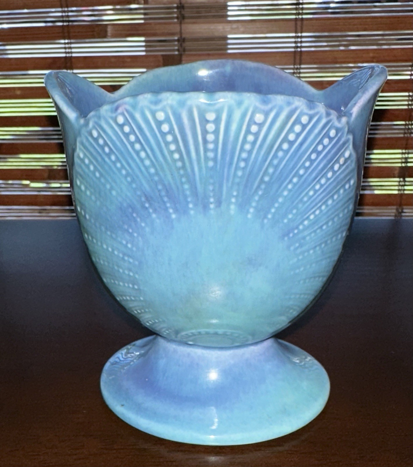 Vintage Pottery Vase Iridescent Teal Blue Shell Beaded #201 ~ 4 1/8” Tall EUC