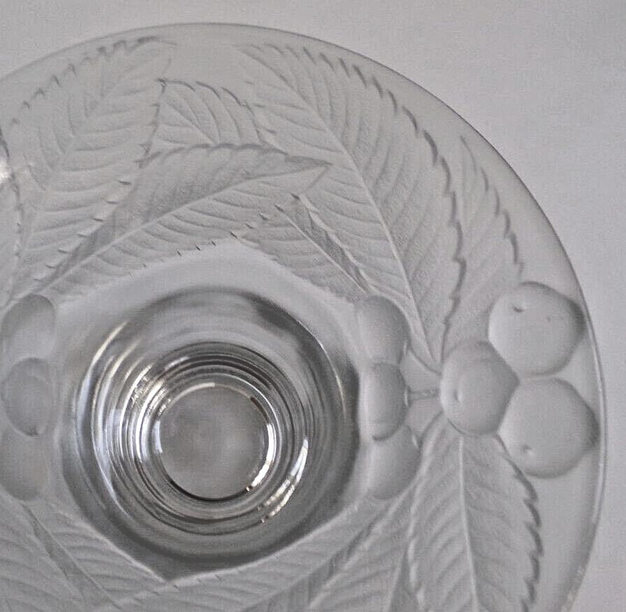 Mikasa Bountiful Handcrafted Frosted Clear Crystal Heavy Vase Cherry Design 6.5”