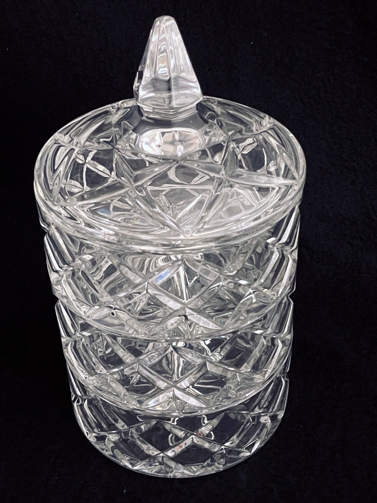 Marquis by Waterford 40026120 9.25″ 3-in-1 Crystal Stacking Canister w/ Lid