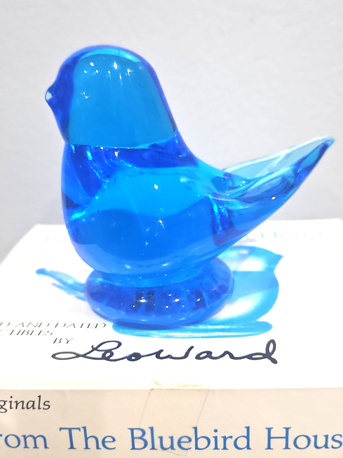 Vtg Leo Ward Bluebird of Happiness Art Glass Figurine Signed Dated 1996 with Box