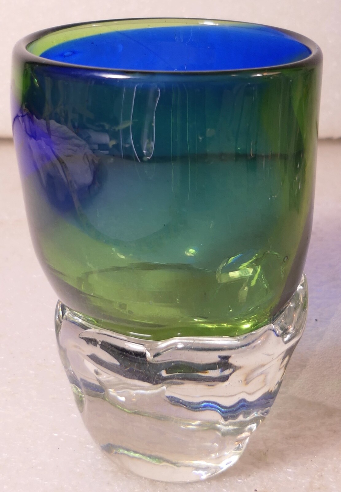 MODERN ART GLASS SCULPTED VASE ARTIST SIGNED NUMBERED #796 YEAR 2005