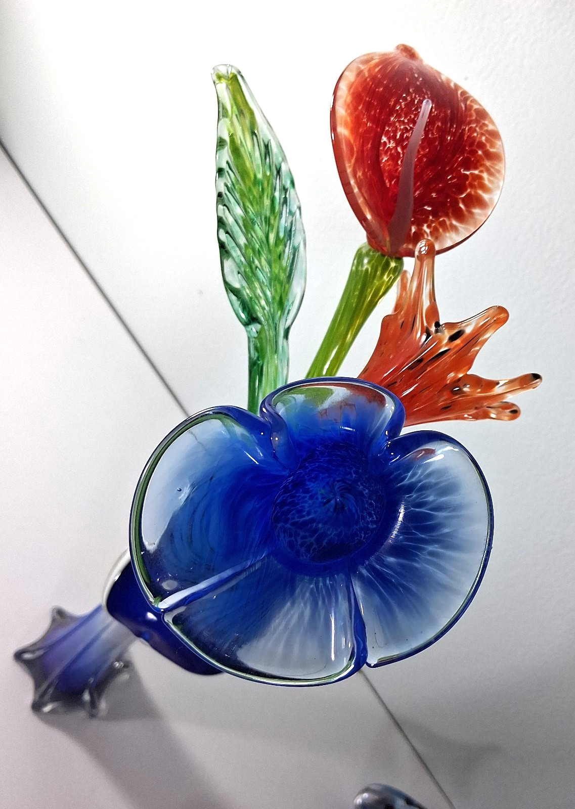 Murano Style Hand Blown Art Glass Flowers w / Long 16” Stem Lot Of 4