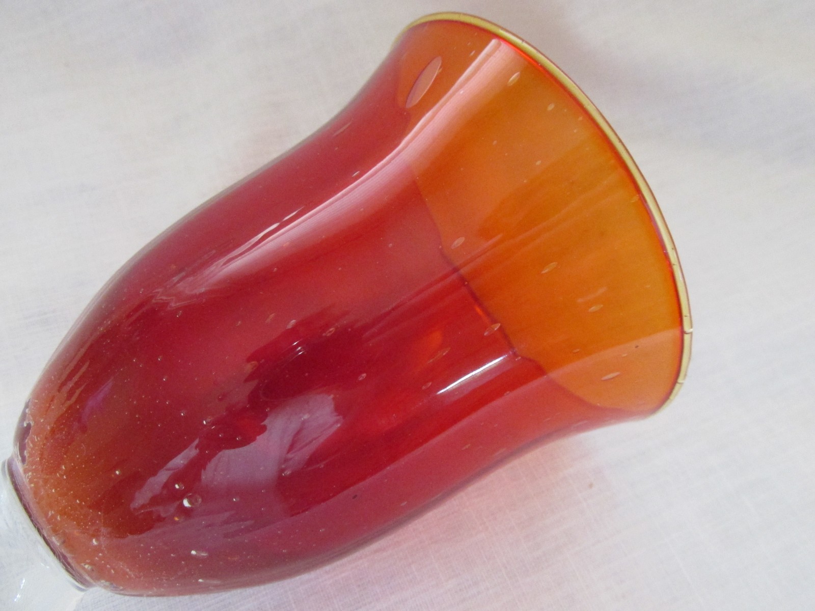 Vietri Handblown Red Bubble Glass Goblet 7 1/4 in. x 4 in.