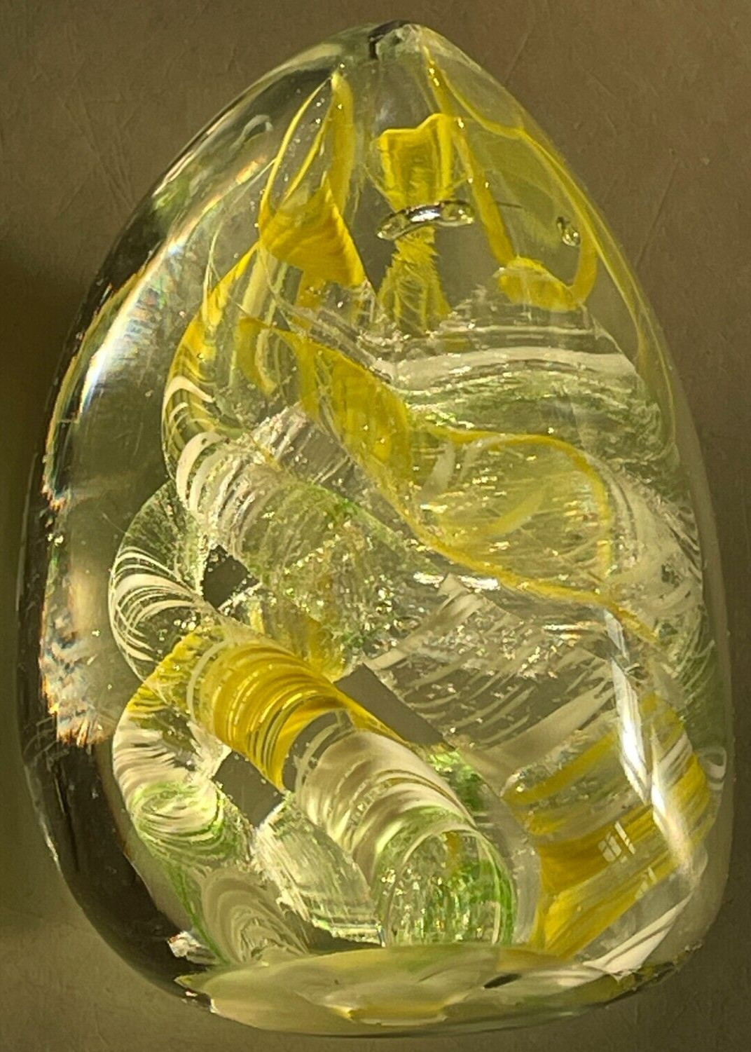 VTG Triangle Studio Art Glass Paperweight Yellow Green White Swirls Bubbles 4″