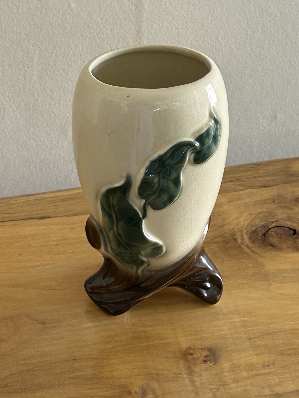 Royal Copley – Philodendron Footed Planter – Vintage – 4″ x 8″