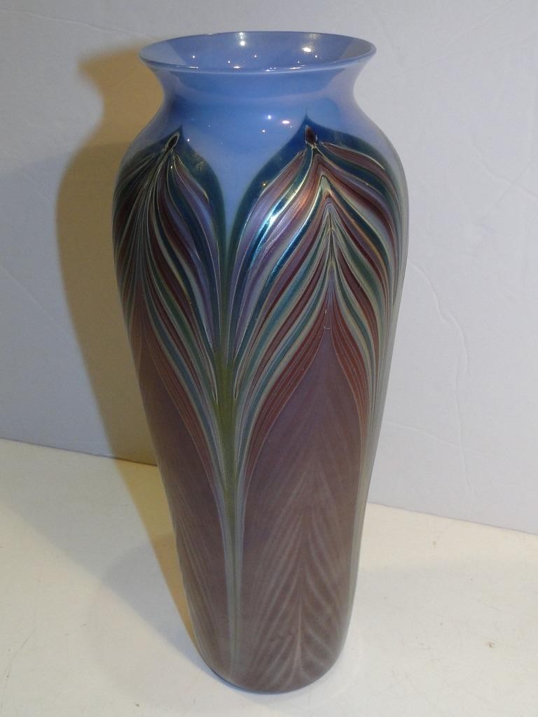 Beautiful Zellique Studio Iridescent Art Glass 11 1/2″ Vase by Joseph Morel 1983