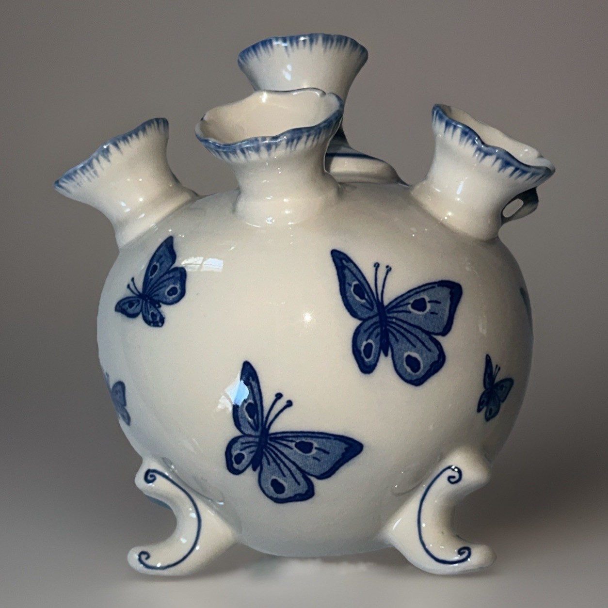 Vintage Delf Style Butterflies Tulipiere Flower Vase Andrea Sadek Thailand
