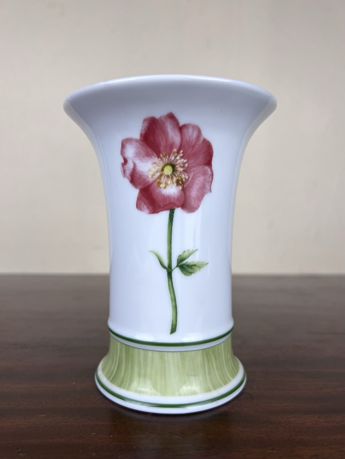 VTG Villeroy & Boch Floral Vase 5.5″ Wild Rose Eglantine Pattern 90’s Cottage