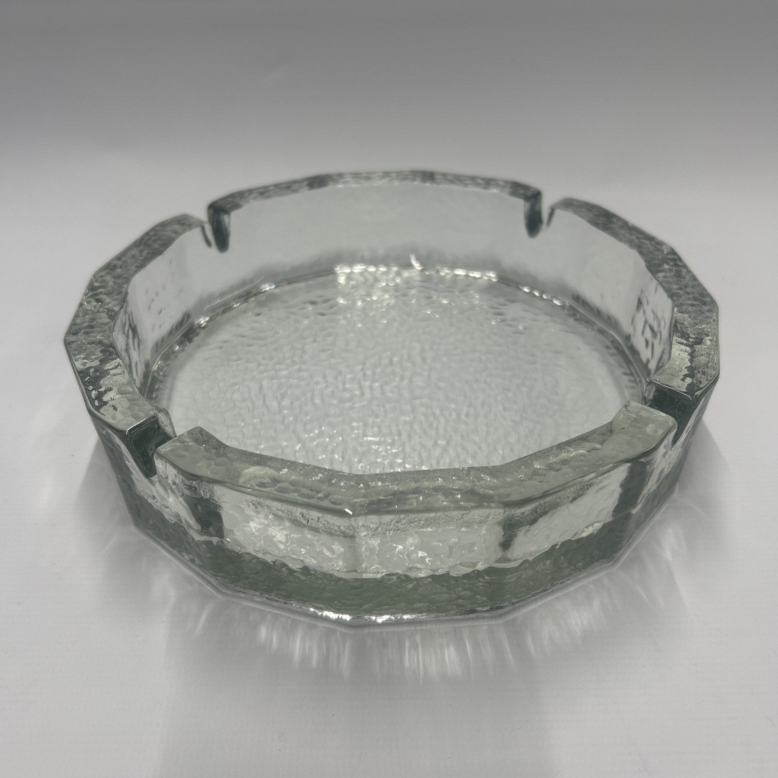 Vintage MCM Blenko Ashtray Large Heavy Frosted Ice 7-3/4 In Wide