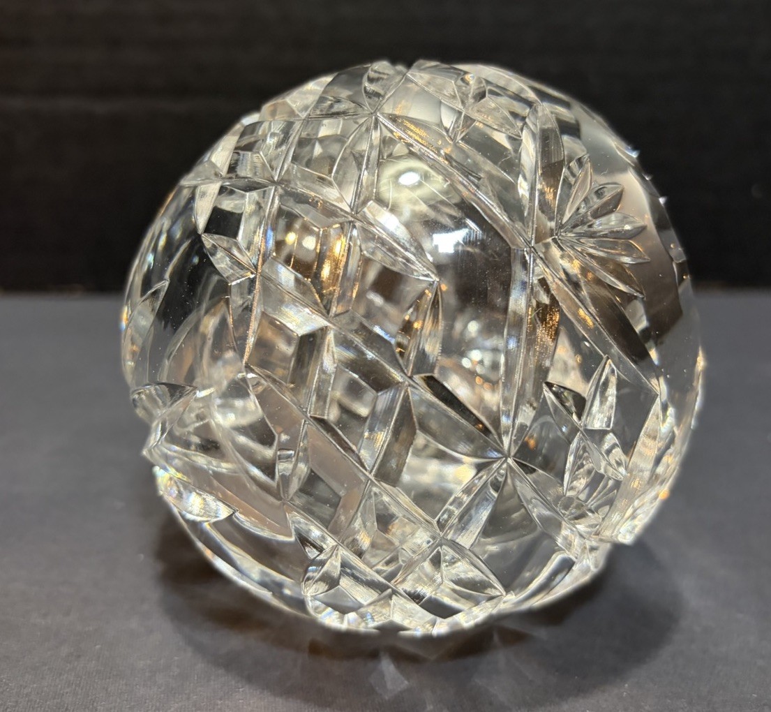 Vintage Cut Lead Crystal Sphere Orb Globe Cigar Ashtray Starburst Pattern